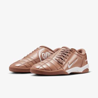 Nike Total 90