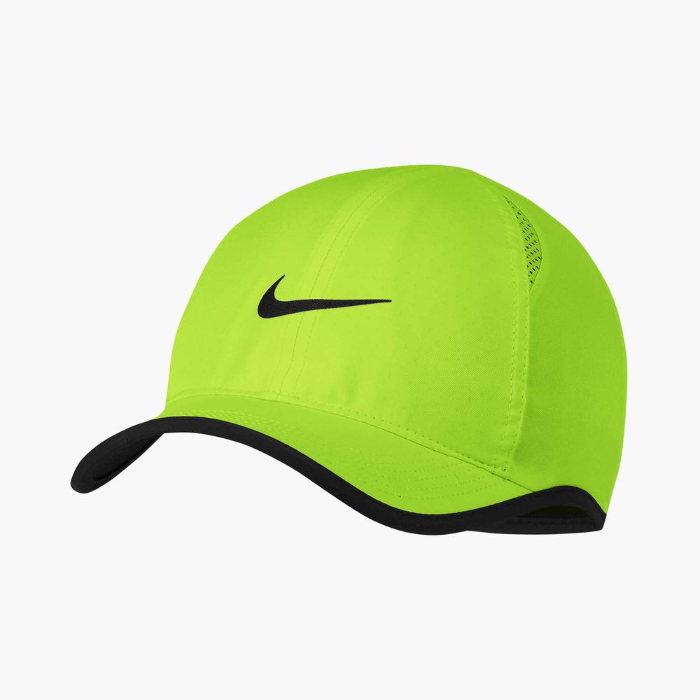 Nike Sportswear AeroBill Featherlight Marathon Sports Ecuador
