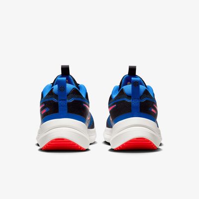 Nike Cosmic Runner