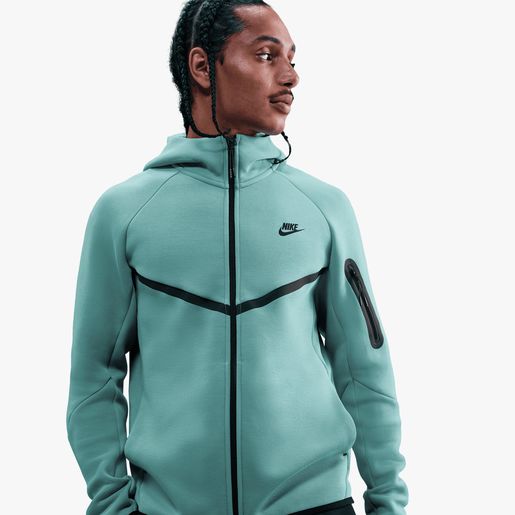 Nike Chompa Tech