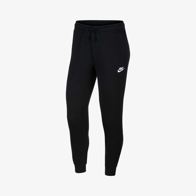 Nike Sportswear Essential