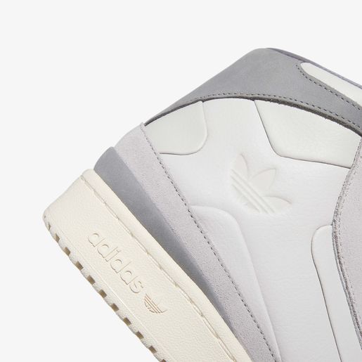 FORUM DECONSTRUCTED W