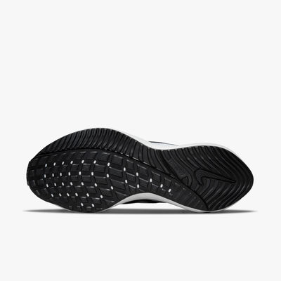 Nike Air Zoom Vomero 16