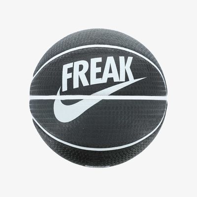 Nike Playground 8P
