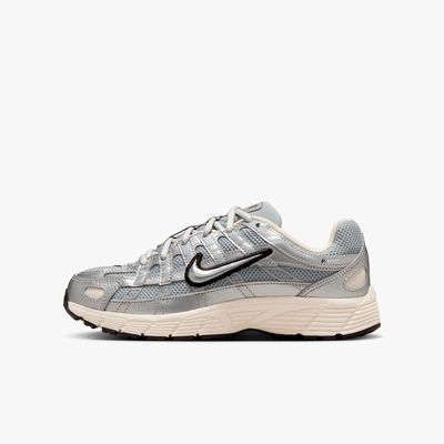 Nike Zapatos P-6000