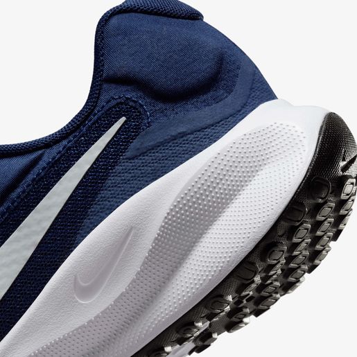 Nike Revolution 7