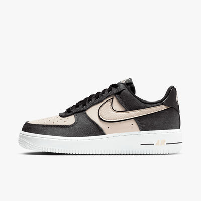 Nike Air Force 1 SE
