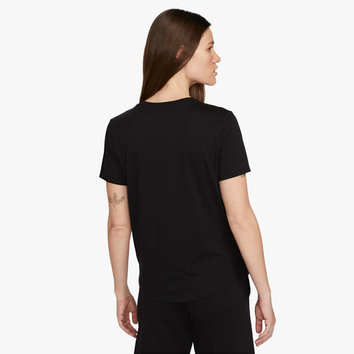 Nike Sportswear Essentials