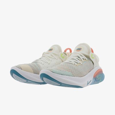 Nike Joyride Run Flyknit