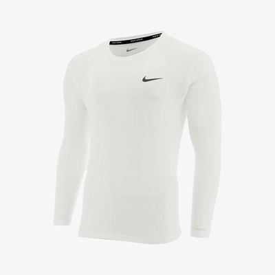 Nike Essential