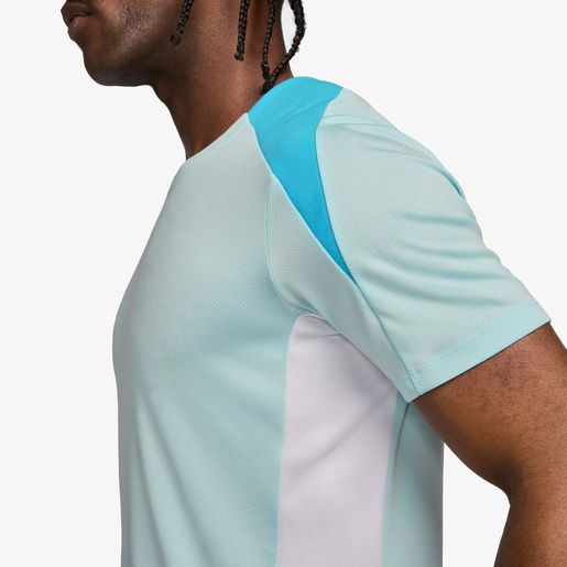 Nike Strike