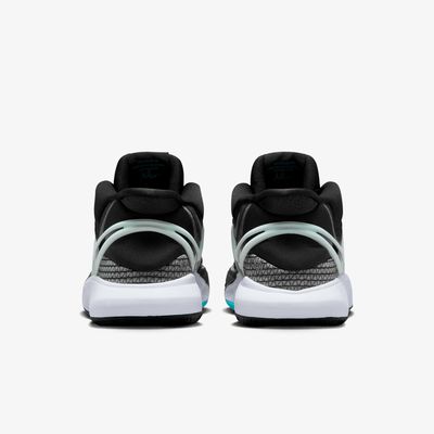 Kyrie 8 GO
