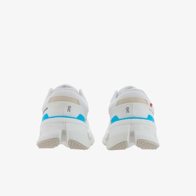ON Cloudrunner 2