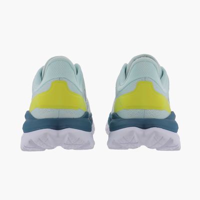 Hoka One One Mach 4