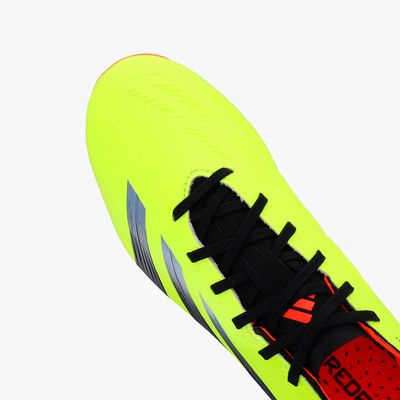 adidas Predator League césped natural seco