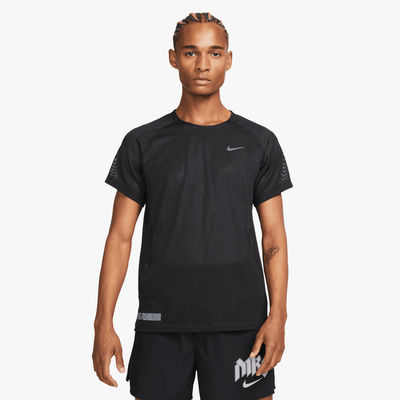 Nike Dri-FIT ADV Run Division TechKnit