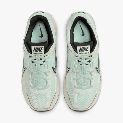 Nike Zoom Vomero 5
