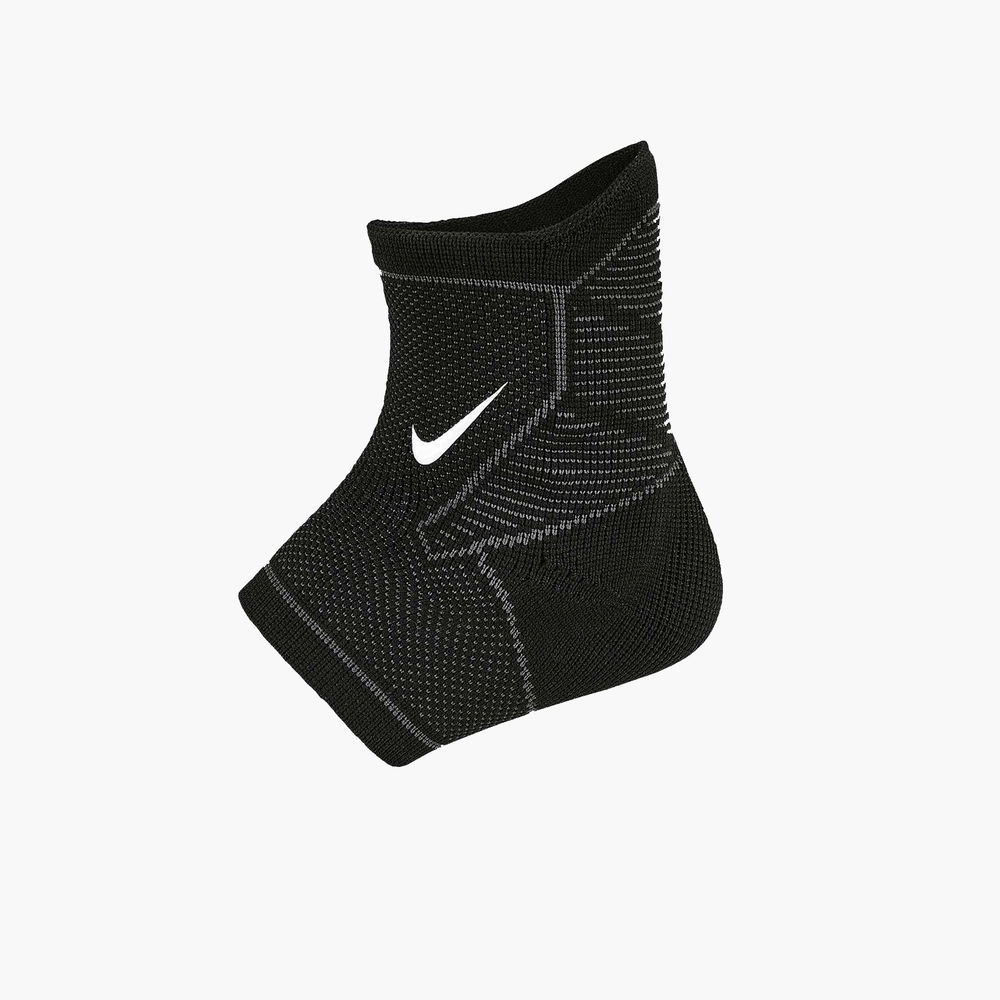 Nike Pro Knitt
