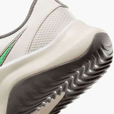 Nike Legend Essential 3 Next Nature