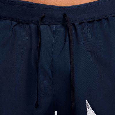 Nike Challenger Swoosh
