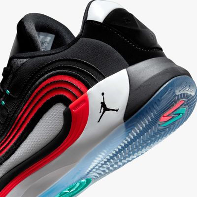 Jordan Luka 4