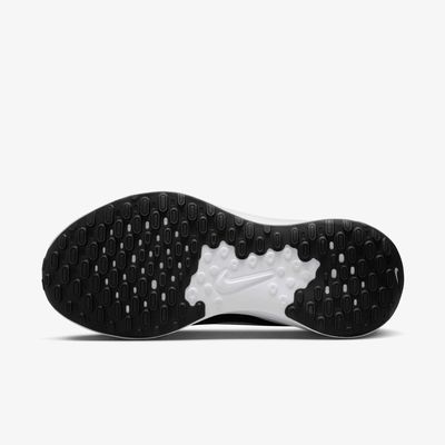 Nike Revolution 7