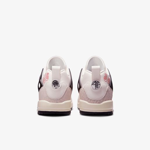 Jordan Spizike Low