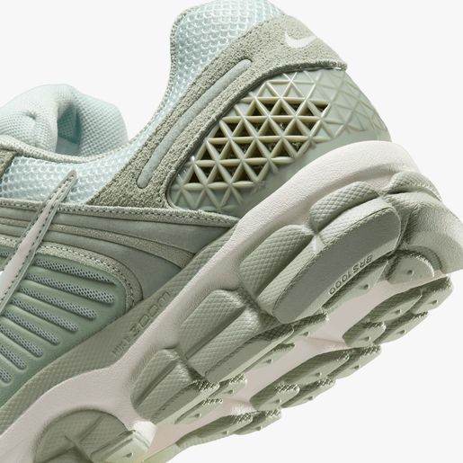 Nike Zoom Vomero 5