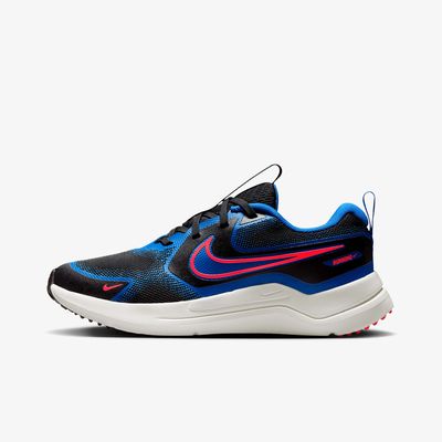 Nike Cosmic Runner