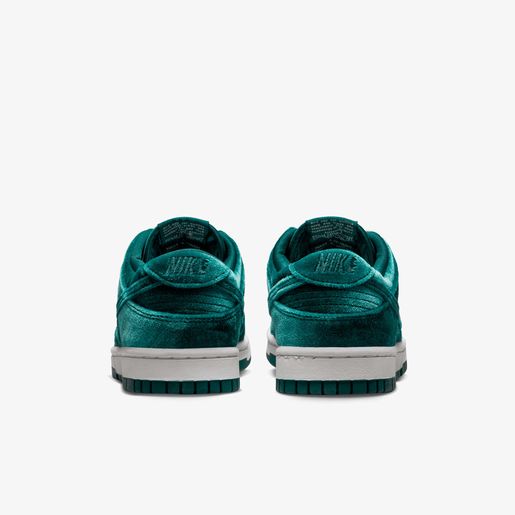 W Nike Dunk Low
