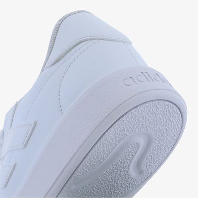 adidas Courtblock