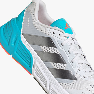 adidas Questar