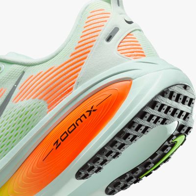 Nike Vomero 18