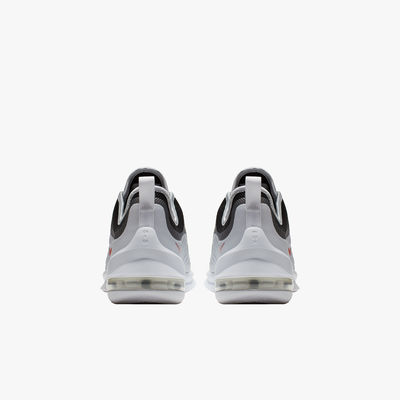 Nike Air Max Axis