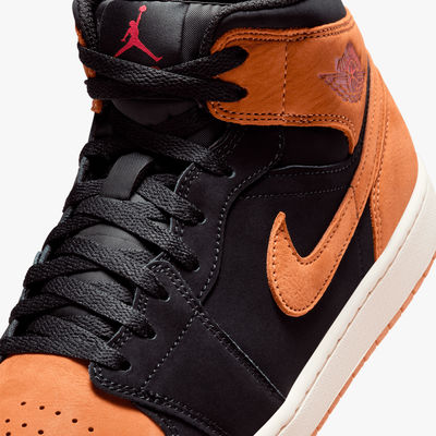 Air Jordan 1 Mid SE