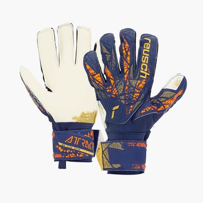 Reusch Attrakt Grip