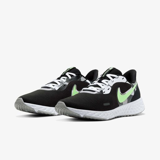 Nike Revolution 5