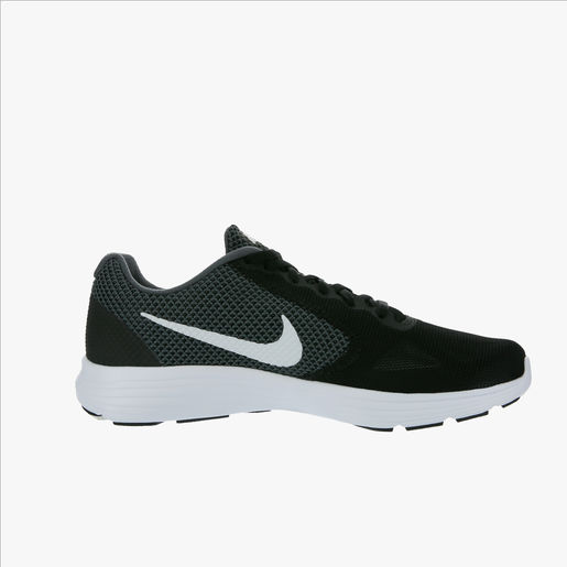 Nike Revolution 3