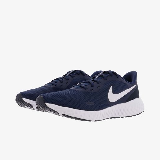 Nike Revolution 5