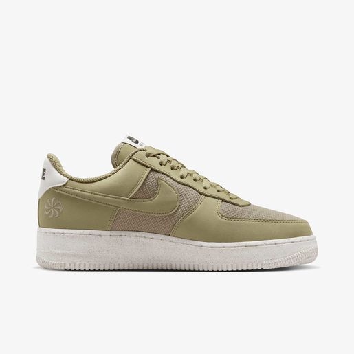 Nike Air Force 1 '07 LV8