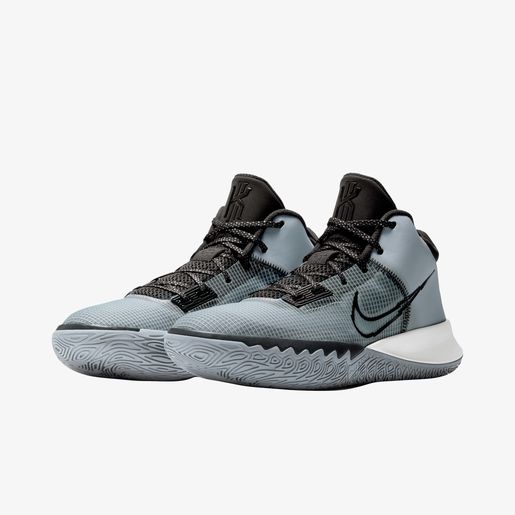 kyrie flight trap