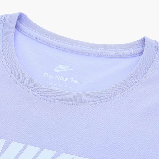 Nike Sportswear Essentials
