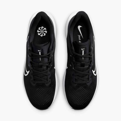 Nike Quest 6