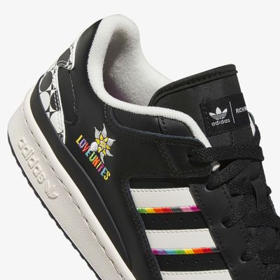 adidas Forum Low PRIDE