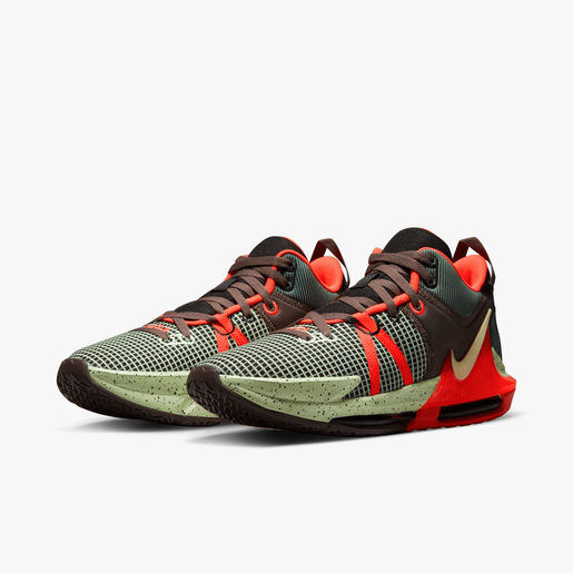 LeBron Witness 7