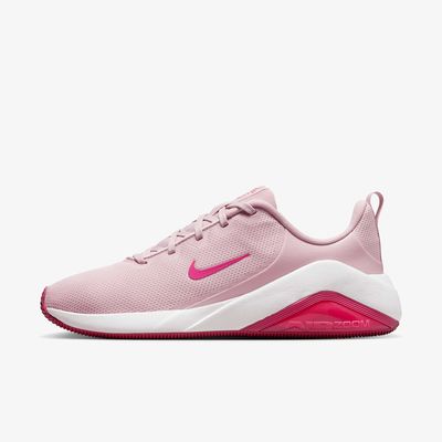 Nike Bella 7