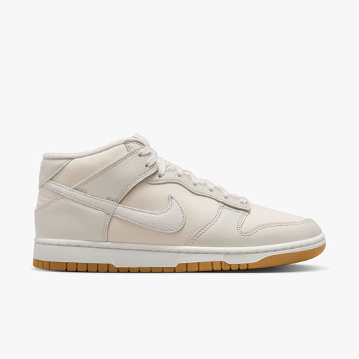 Nike Dunk Mid