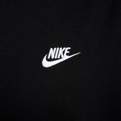 Nike Sportswear Club