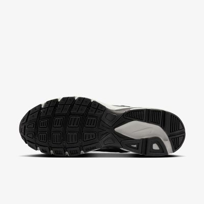 Nike Initiator