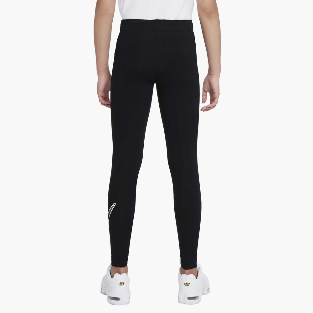 Nike Sportswear Favorites